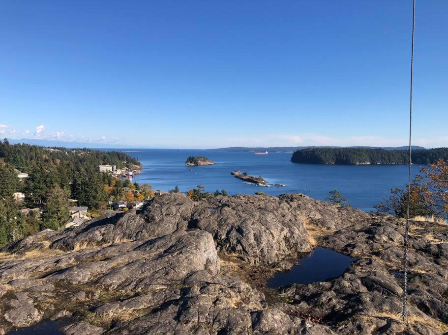 Bright Private Suite Near Departure Bay Beach นาไนโม ภายนอก รูปภาพ