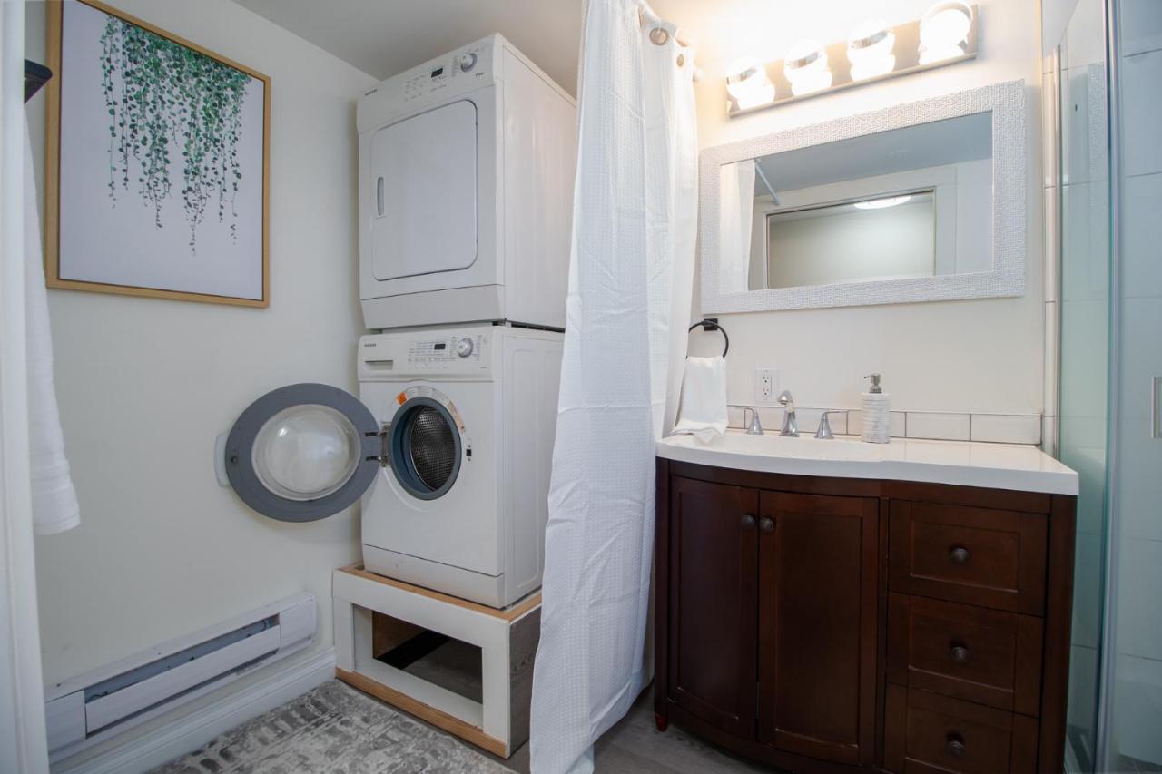 Bright Private Suite Near Departure Bay Beach นาไนโม ภายนอก รูปภาพ
